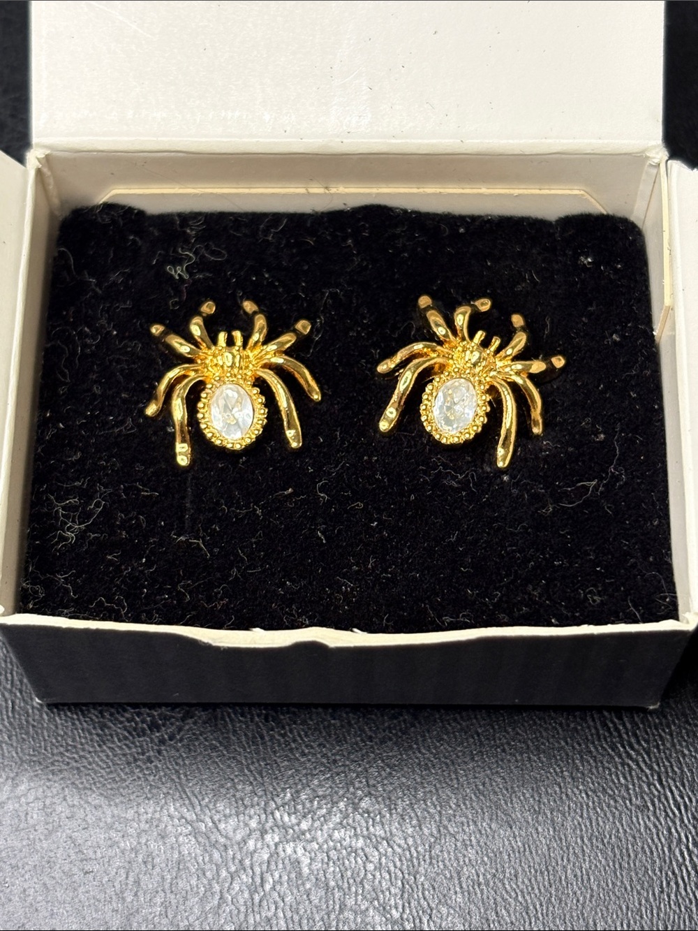 Vintage Avon Itsy Bitsy Spider Gold Tone Pierced Earrings Rhinestone Belly 1994